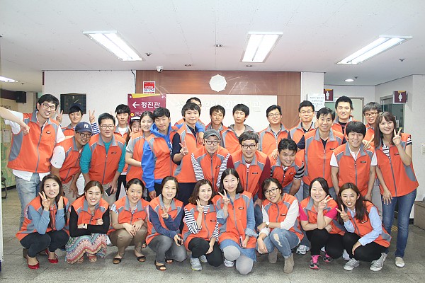한국타이어 자원봉사자 단체 사진 